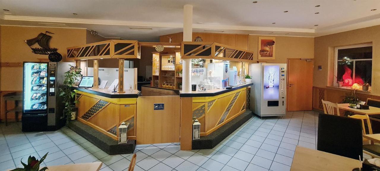 Donau-Hotel Sinzing Exterior photo