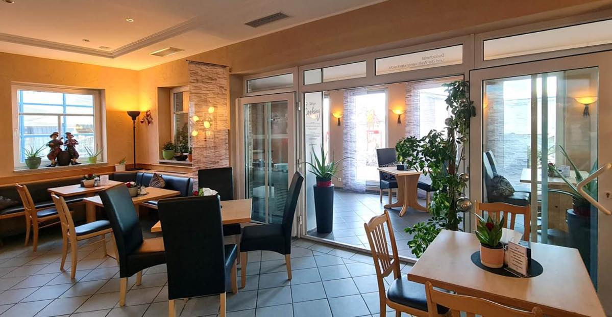 Donau-Hotel Sinzing Exterior photo